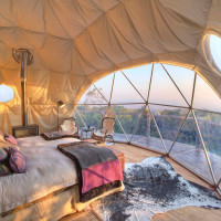 The Highlands - Interior dome and main bedroom with view 