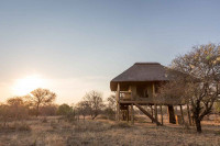 Exterior - Treehouse Chalet