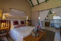 Fleur de Lis West Room
