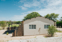 Cosy Family Unit ( sleeps 4)