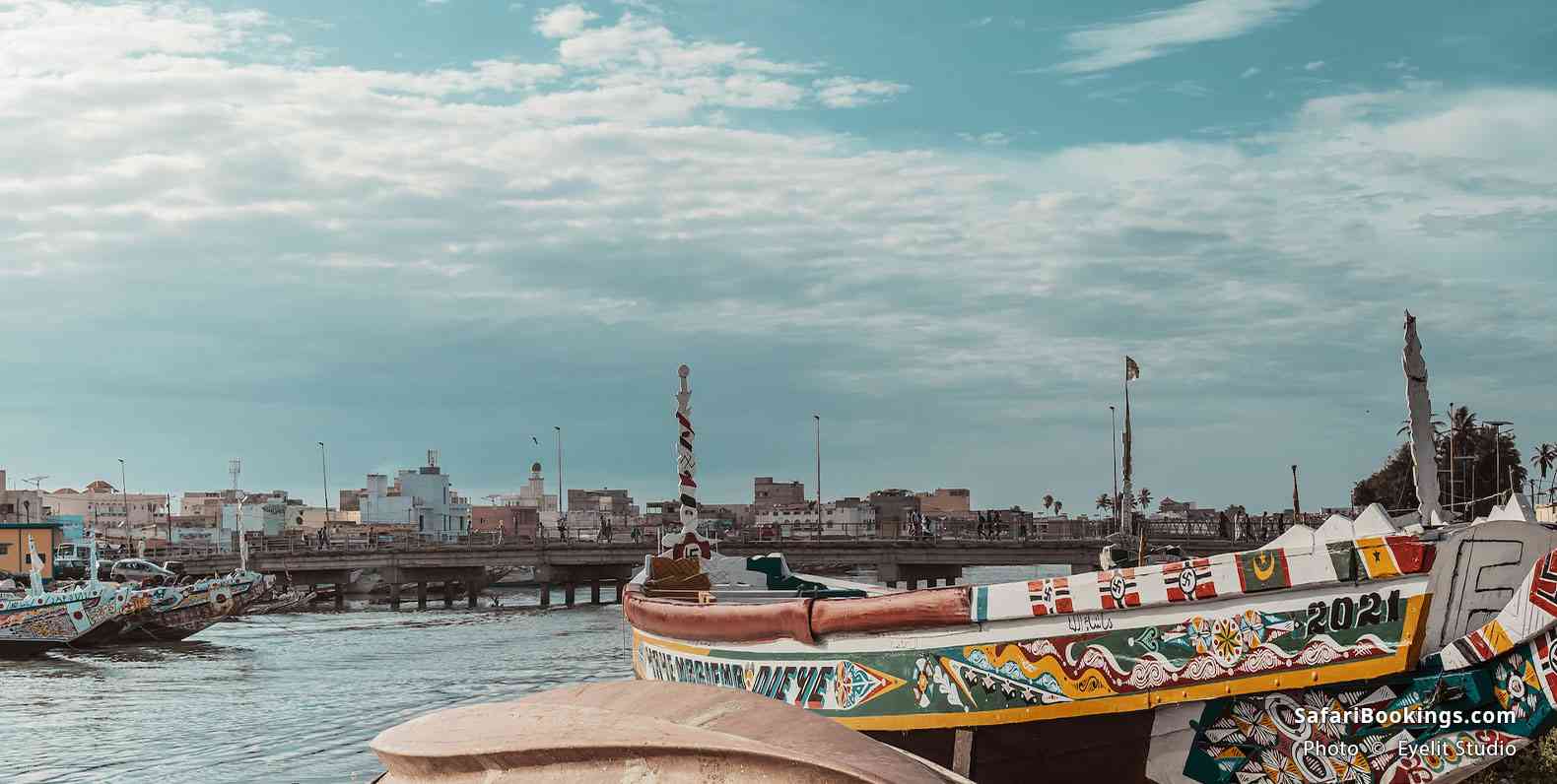 The city-island of Saint-Louis