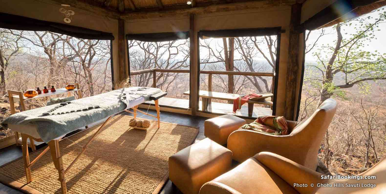 Ghoha Hills Savuti Lodge