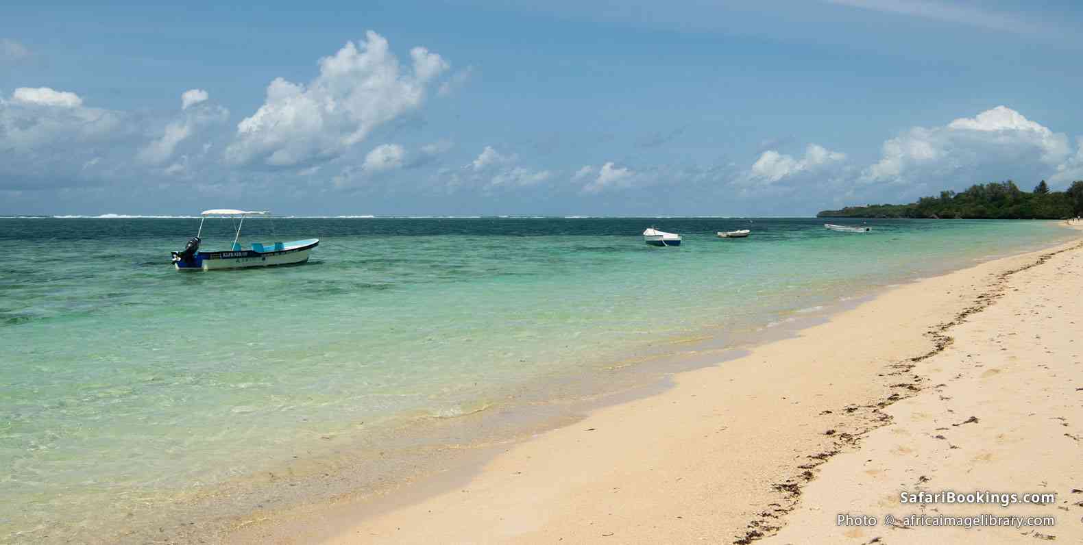 Kuruwitu, Kenya