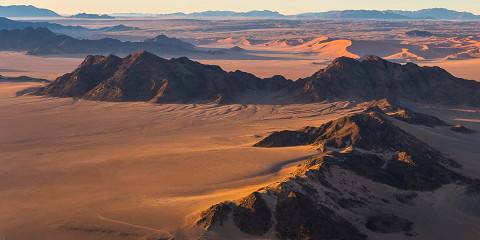 Explore Zimbabwe, Zambia, Botswana and Namibia