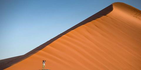 Sossusvlei & Deadvlei Safari Tour – Explore