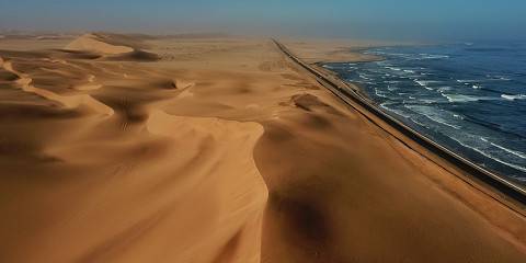 Skeleton Coast, Swakopmund & Spitzkoppe Tour