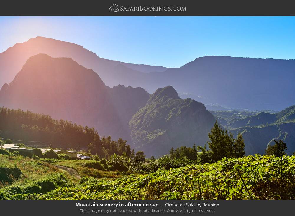 Mountain scenery of Cirque de Salazie in Cirque de Salazie, Réunion