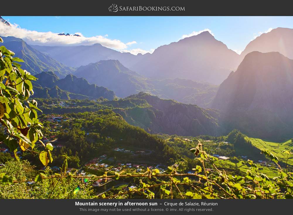 Mountain scenery of Cirque de Salazie in Cirque de Salazie, Réunion