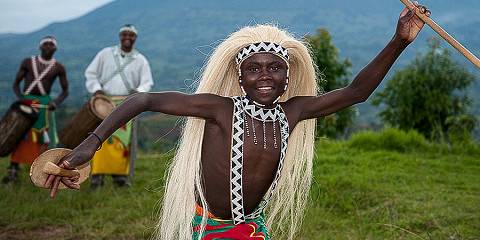 4-Day Bwindi NP Lake Bunyonyi &Volcanos Midrange Tour