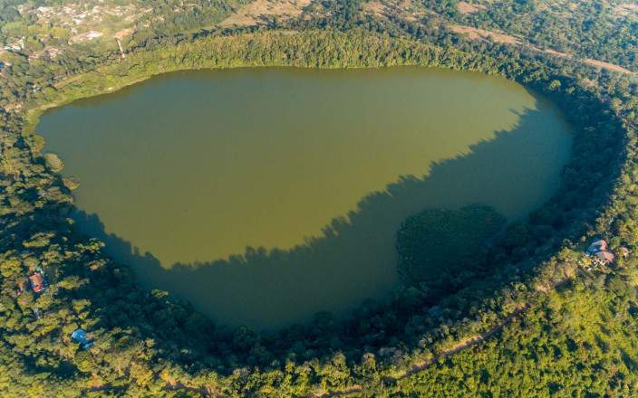 Canoe or hike at Lake Duluti