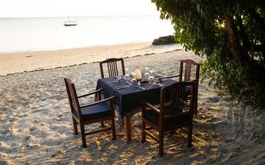 Thumbnail of Dinner table set on Fumba Beach