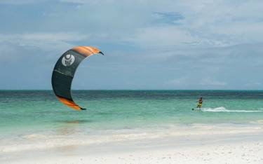 Kitesurfer