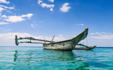 Dhow on turquoise water