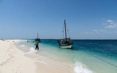 Thumbnail of Boats anchored at the beach