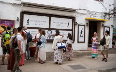 People outside the Freddie Mercury Museum