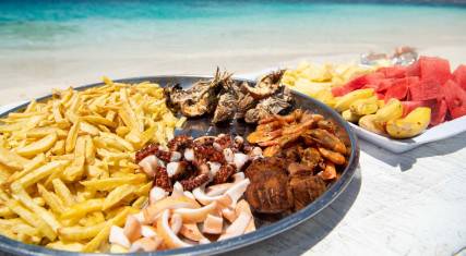 Seafood lunch on the beach