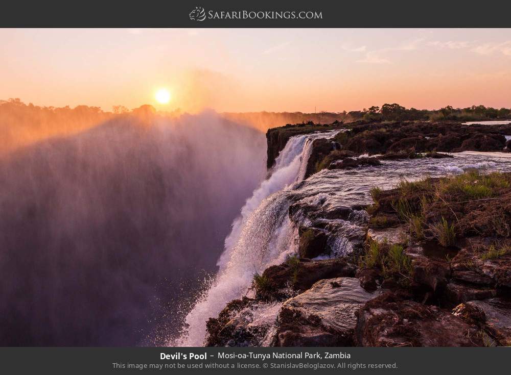 Devil's Pool at Victoria Falls in Mosi-oa-Tunya National Park, Zambia