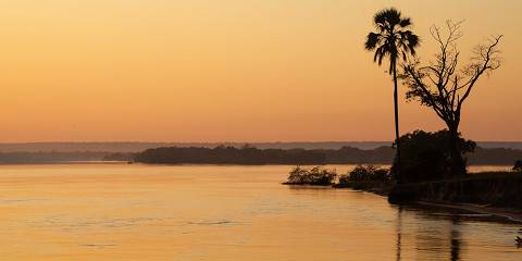 5-Day Luxury Palm River Lodge Victoria Falls with Chobe