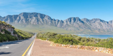 2-Day Mid-Range Garden Route Adventure