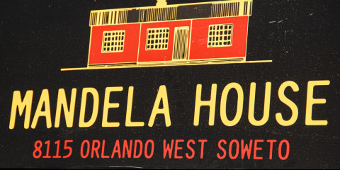 1-Day Private Soweto, Apartheid Museum & African Lunch