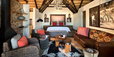 4-Day Pilanesberg Luxury Tshukudu Lodge Safari