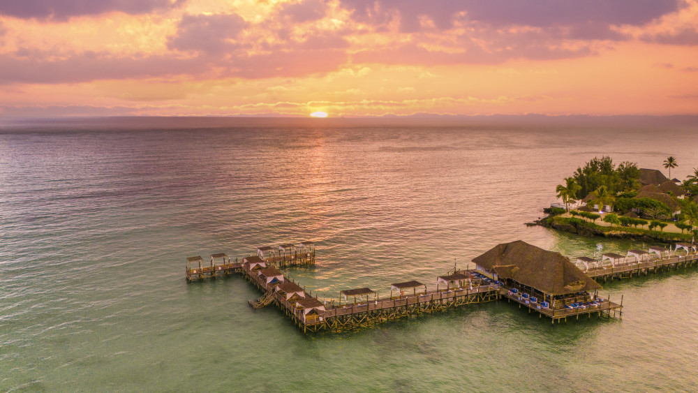 Beach & Safari Zanzibar and Serengeti Tented