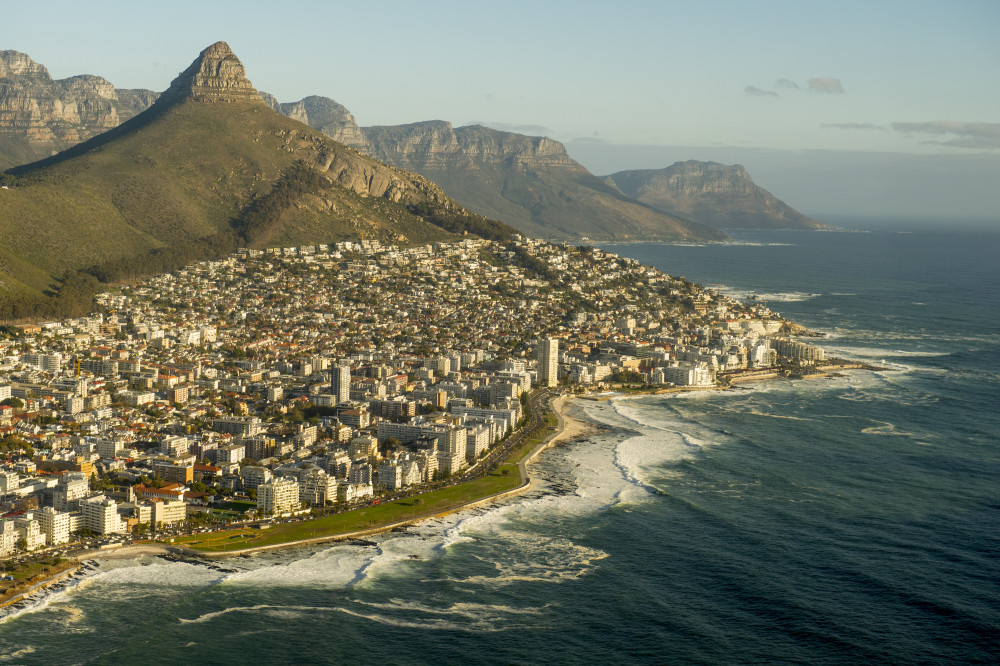 Cape Town Helicopter Flight & Shark Cage Dive