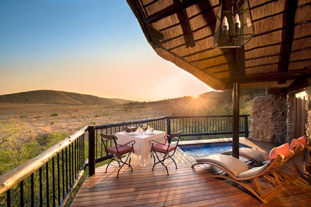 Luxury Pilanesburg Tshukudu Lodge Safari